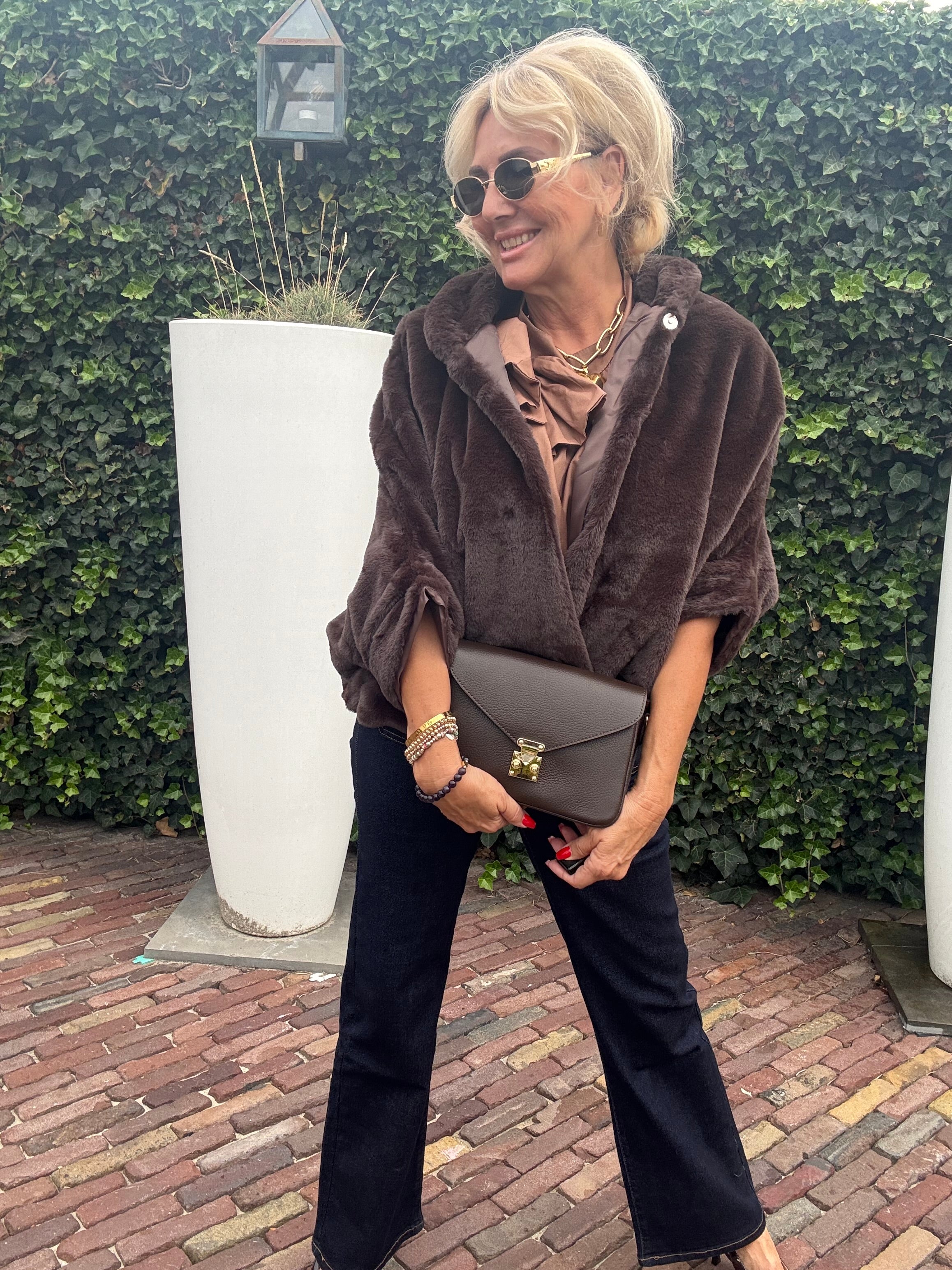 Faux Furr Cape Chocolade Bruin 🍫